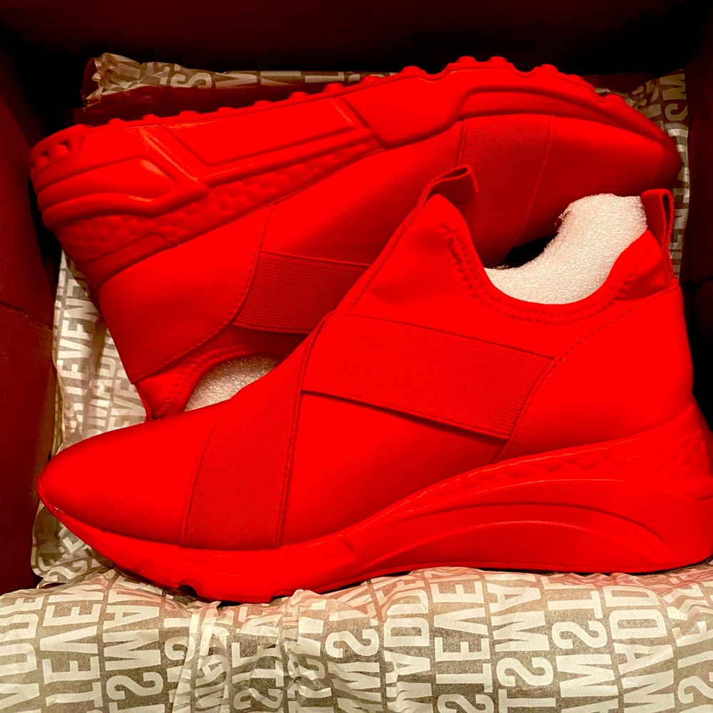 Brand New Steve Madden Athletic Shoes (2 colors available)